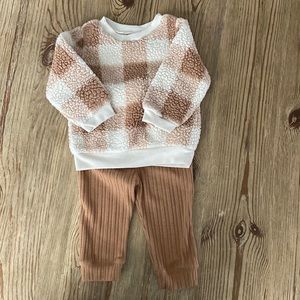 Grayson Collective outfit